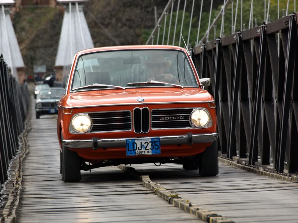 Bmw 2002 colombia #5