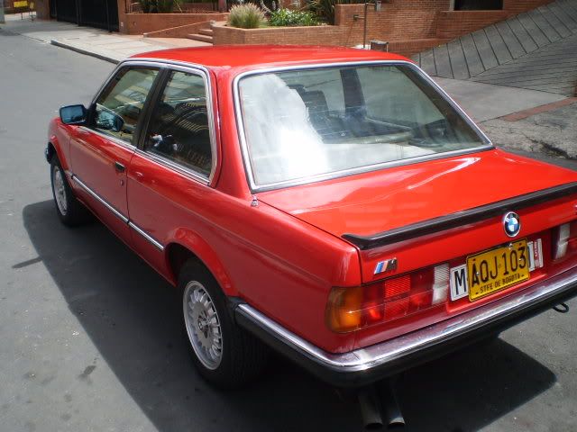 Se vende BMW E30 coupe 1983 impecable