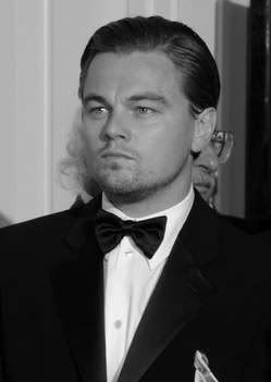 http://i719.photobucket.com/albums/ww193/dayaken/Leonardo-DiCaprio-1.jpg?t=1263908138