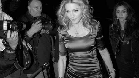 http://i719.photobucket.com/albums/ww193/dayaken/Madonna-12.jpg?t=1282335536
