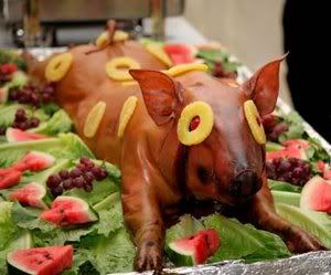roasted pig photo: Luau 300px-Roasted_pig_istock-1.jpg