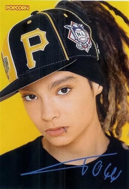 ATgAAAA_TyvKcmgtgC14UtYekkwMwICmB0n.jpg picture by tom_und_mary