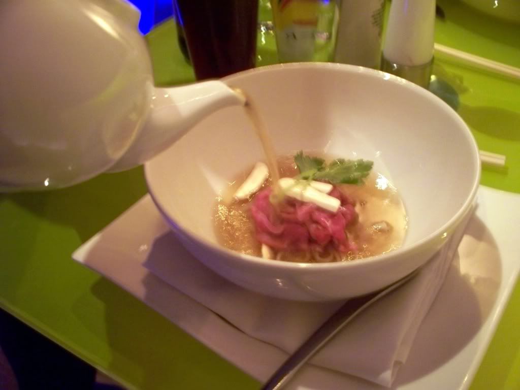Matsutake Omakase 3 - pouring broth